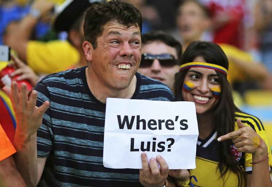 Dov&#39;è Luis? I tifosi colombiano fanno il verso a Suarez... Epa